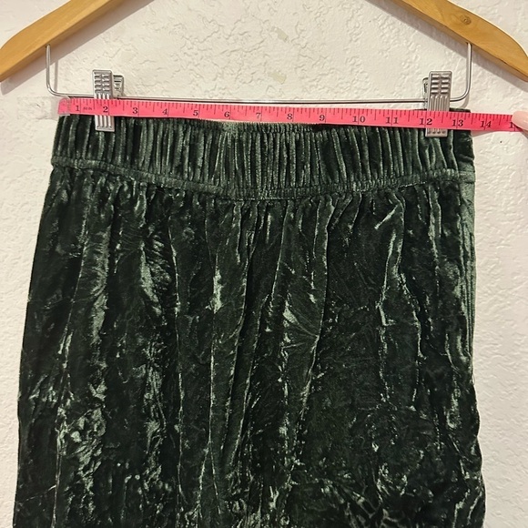 Madewell Green Velvet Huston Pull-On Crop Pants in Emerald Green- Size Small - Picture 7 of 9